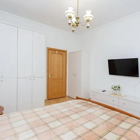 Свободы 5 Apartament *